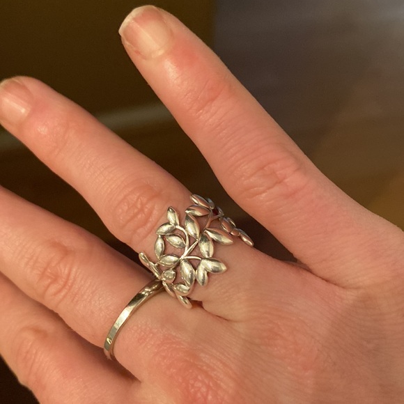 COPY - Paloma Picasso Tiffany & Co. Olive Leaf Band Ring - Picture 11 of 14